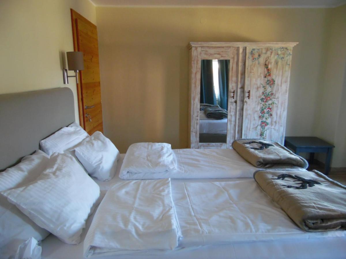 Bella Vista Lodge Картич Екстериор снимка